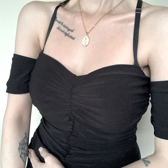 Black Off The Shoulder Ruched Bodysuit - Picture 1 of 9